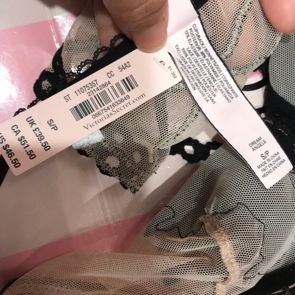 🔥ON SALE🔥2/$25🔥 😍Sexy👙😘Victoria’s Secret VS Bra, new with… - Picture 7 of 8